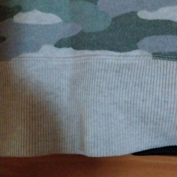 Aerie  Women Sweatshirt  Pullover Camo Crewneck Relaxed Stretch Preppy S… - Picture 7 of 16